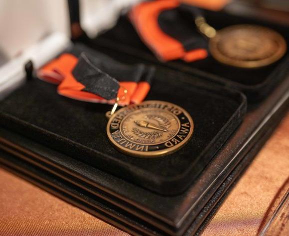 Distinguished Alumni Award medal